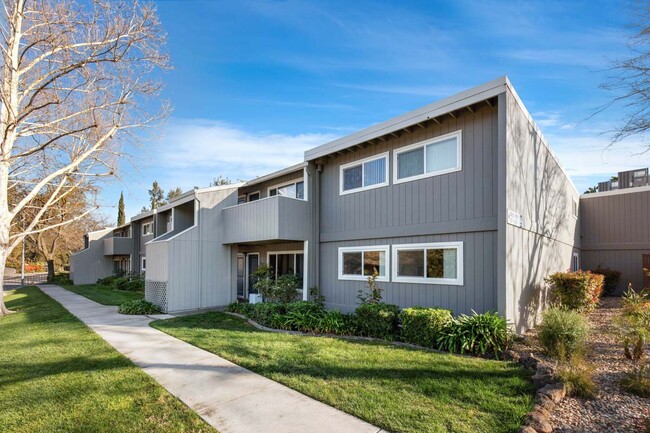 Aggie Square Apartments in Davis, CA - Building Photo - Building Photo