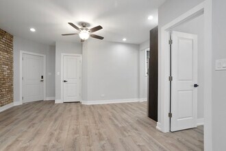 1651 W Jonquil Terrace in Chicago, IL - Building Photo - Building Photo