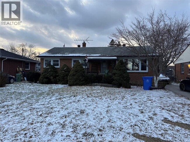 property at 3039 Bruce Ave