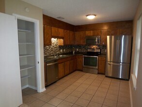 727 Valley Ridge Way in Pensacola, FL - Building Photo - Building Photo