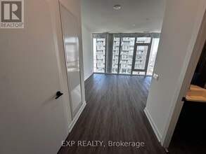 1 Quarrington Lane in North York, ON - Building Photo - Building Photo