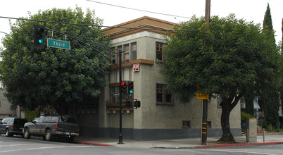 99 E Julian St in San Jose, CA - Building Photo - Building Photo