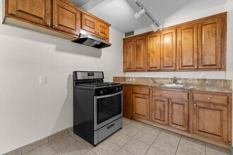 10110  Camarillo Pl. in North Hollywood, CA - Building Photo - Building Photo