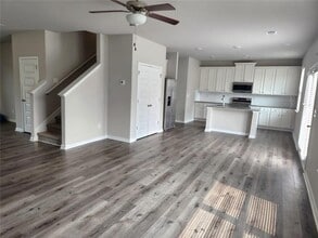 101 McGinnis Cir in Calhoun, GA - Building Photo - Building Photo