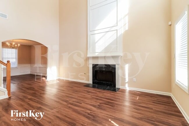 812 Eagle Glen Crossing in Woodstock, GA - Foto de edificio - Building Photo