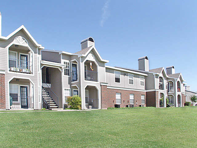 Eagle's Point Apartments in Fort Worth, TX - Building Photo - Building Photo