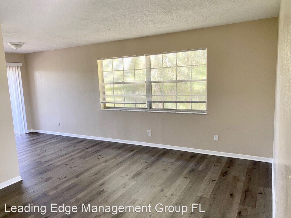 3431 Helena Dr in Lake Worth, FL - Building Photo
