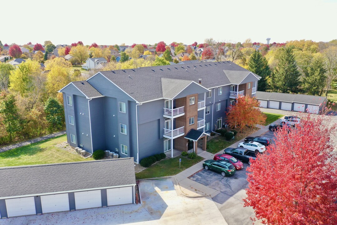 Western Hills Apartments in Ames, IA - Foto de edificio