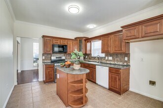 8014 Straits Dr in Rowlett, TX - Building Photo - Building Photo