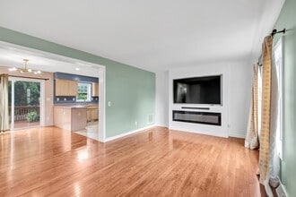 163 Otis St in Stratford, CT - Building Photo - Building Photo