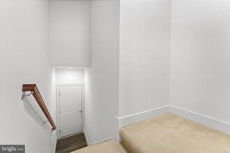 44027 Etna Terrace in Chantilly, VA - Building Photo - Building Photo