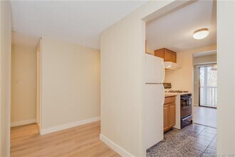 57 Brookwood Dr in Rocky Hill, CT - Building Photo - Building Photo