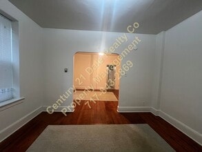 362 W Broadway in Red Lion, PA - Building Photo - Building Photo