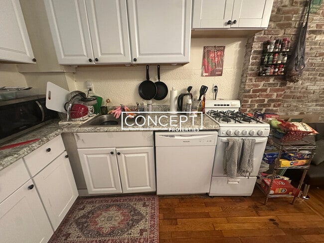 72 Revere St in Boston, MA - Foto de edificio - Building Photo