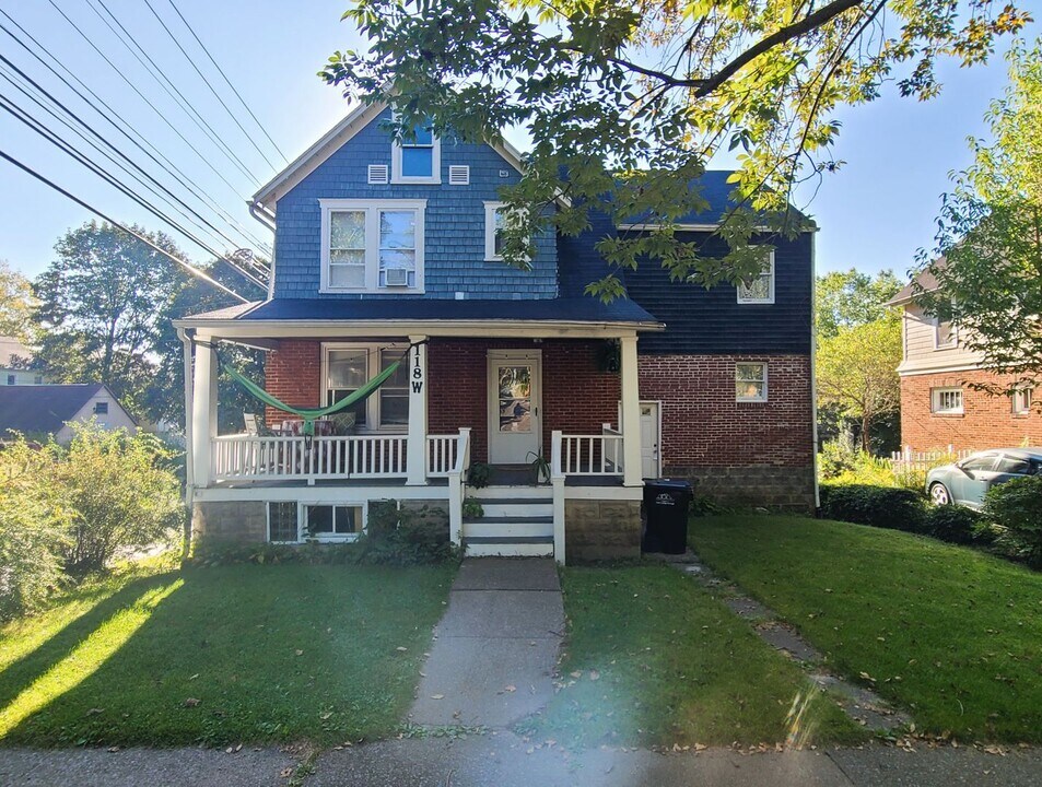 118 W Prospect Ave in State College, PA - Building Photo