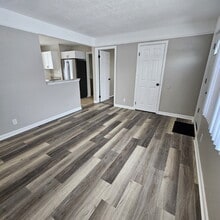 26391 Academy St in Roseville, MI - Building Photo - Building Photo