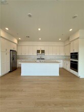475 Flycatcher in Irvine, CA - Building Photo - Building Photo