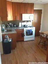 112 Thurston St in Somerville, MA - Building Photo - Building Photo