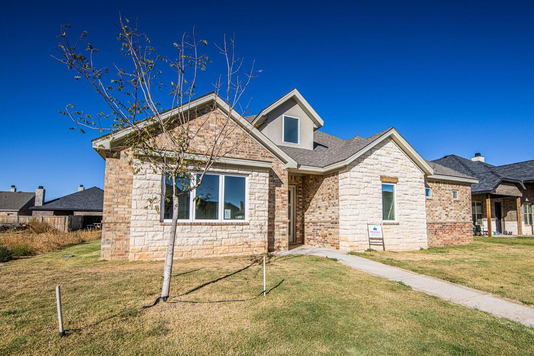 7616 53rd St in Lubbock, TX - Building Photo