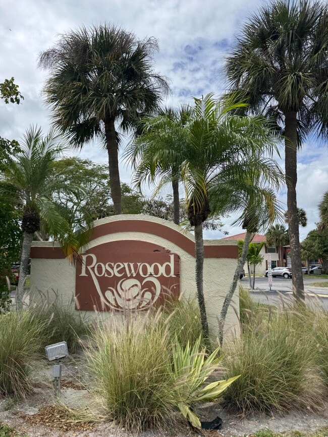 property at 9921 Three Lakes Cir