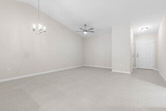 24 Untermeyer Pl in Palm Coast, FL - Building Photo - Building Photo