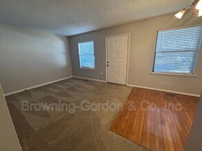 567 Cedar Dr in Nashville, TN - Building Photo - Building Photo