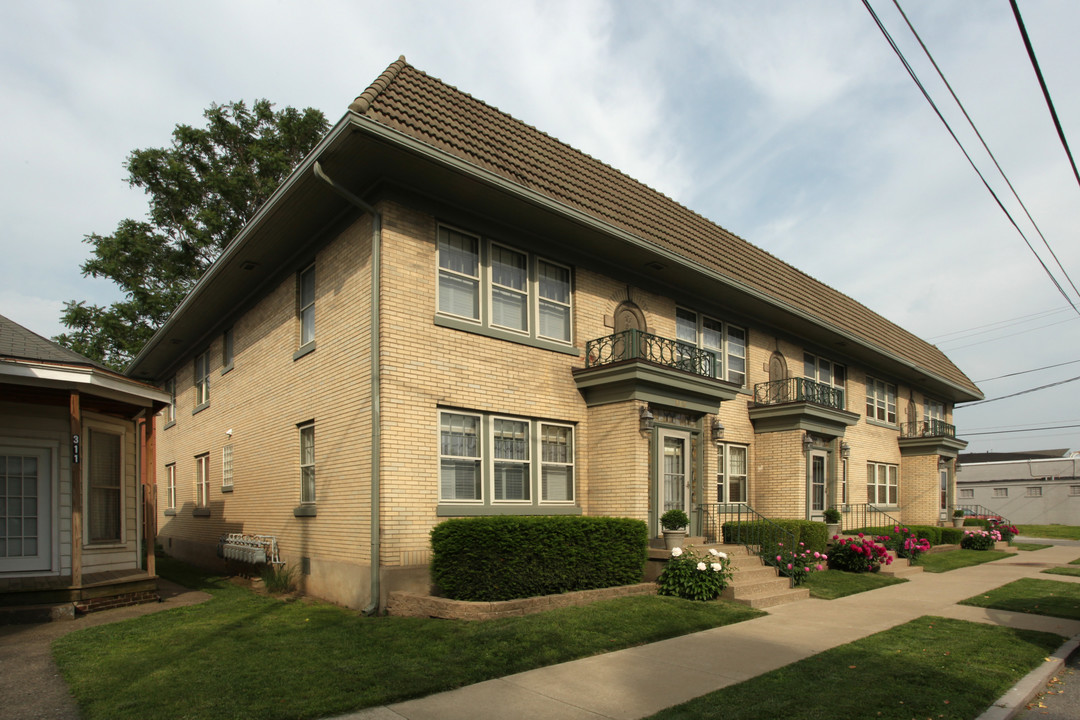 313 Wall St in Jeffersonville, IN - Building Photo