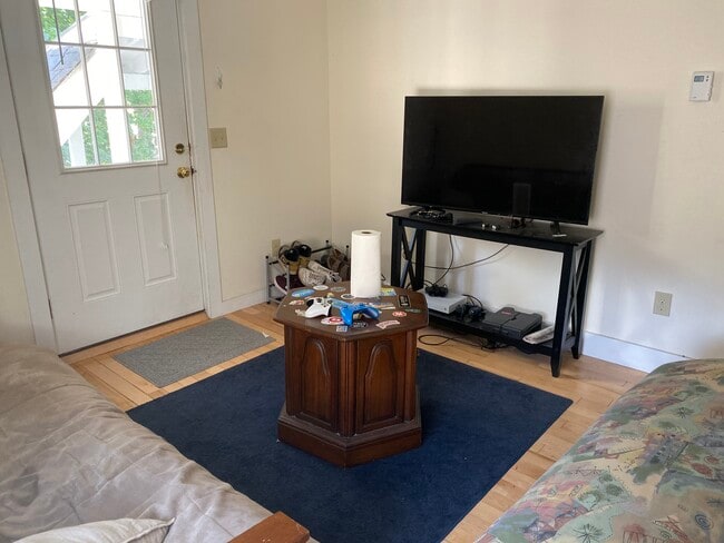 21 N Union St, Unit 2 in Burlington, VT - Foto de edificio - Building Photo