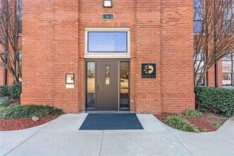 1261 Caroline St NE in Atlanta, GA - Building Photo - Building Photo