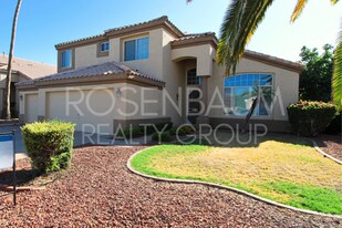 534 S Pueblo St in Gilbert, AZ - Building Photo