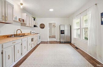 515 W Jackson St in Kokomo, IN - Building Photo - Building Photo