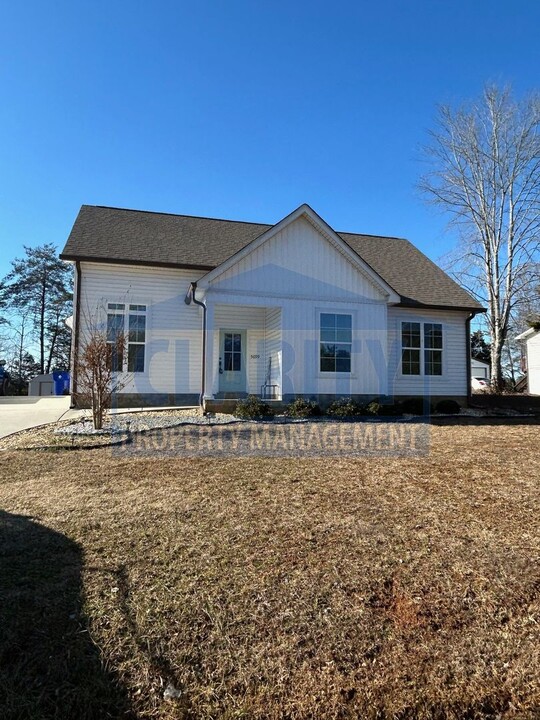 5099 Old Georgetown Trail NW in Cleveland, TN - Building Photo