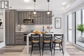 15 Richardson St in Toronto, ON - Building Photo - Building Photo