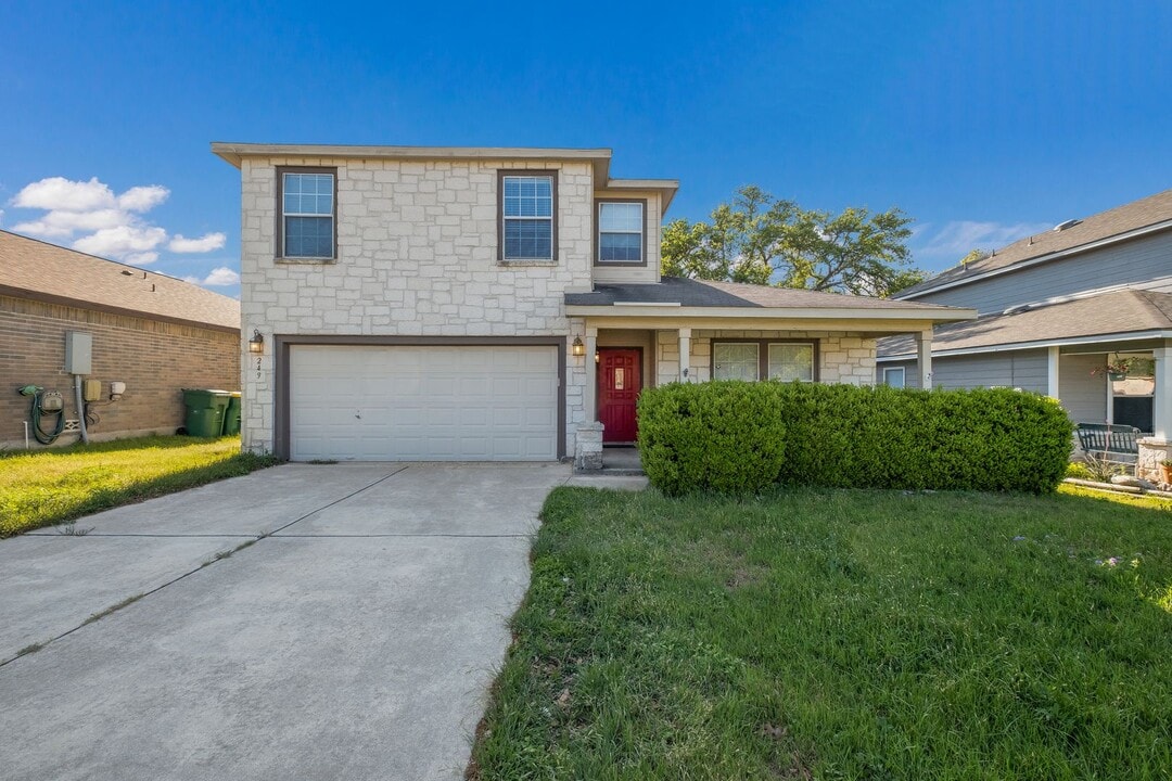 249 Michelle Ln in Boerne, TX - Building Photo