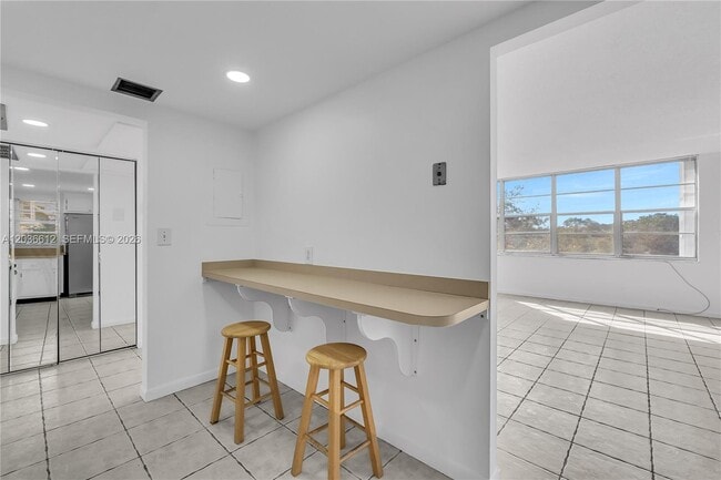 property at 2781 Taft St