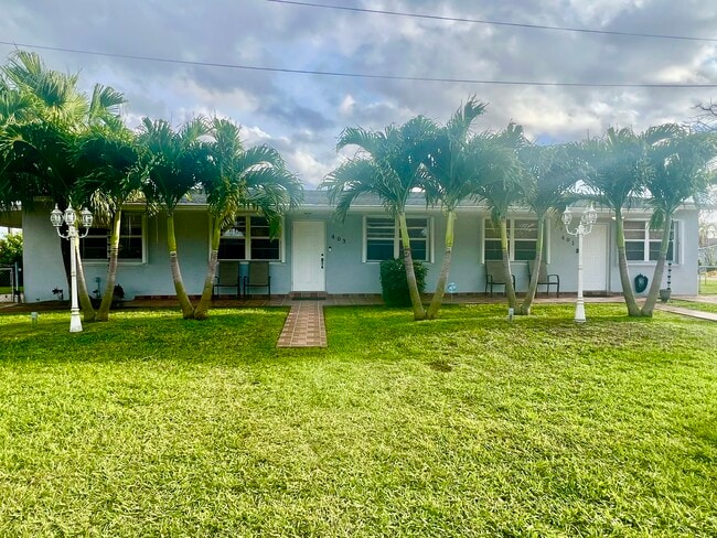 403 SW 78th Pl