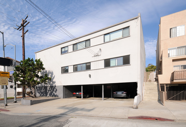 8911-8917 Cynthia St in West Hollywood, CA - Building Photo - Building Photo