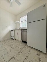 72 Delmont Dr NE, Unit A1 in Atlanta, GA - Building Photo - Building Photo