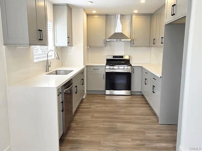 property at 308 N Chester Ave