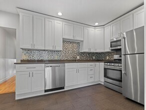 134 Newbury Ave in Quincy, MA - Building Photo - Building Photo