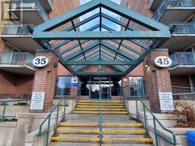 45 Holland Ave in Ottawa, ON - Building Photo - Building Photo