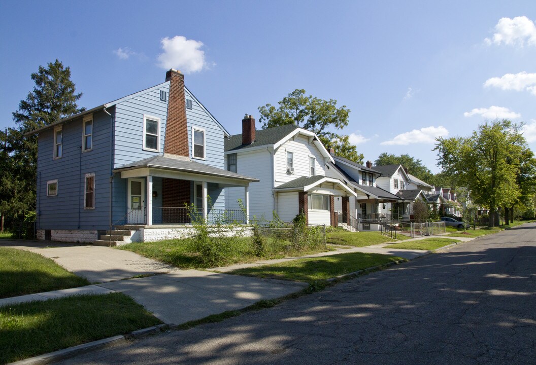 E 25th Ave in Columbus, OH - Building Photo