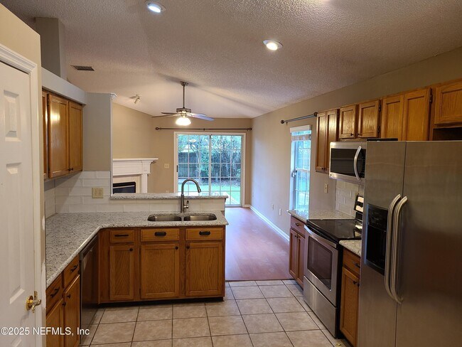 1426 Starboard Ct in Orange Park, FL - Building Photo - Building Photo