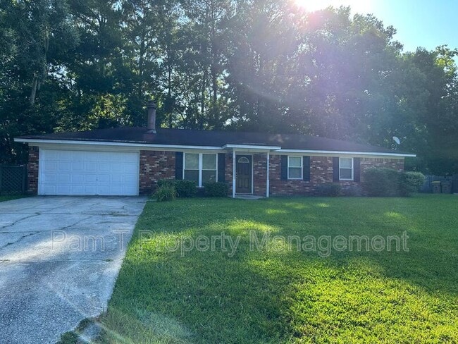 61 Dove Ct in Richmond Hill, GA - Building Photo - Building Photo