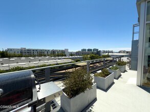 4080 Glencoe Ave in Marina Del Rey, CA - Building Photo - Building Photo