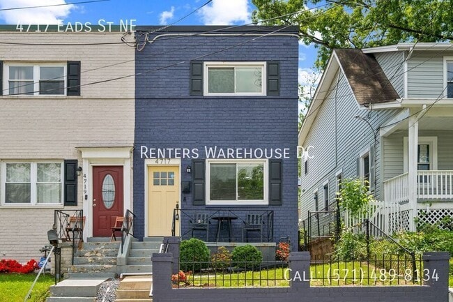 property at 4717 Eads St NE