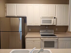 588 Brantley Terrace in Altamonte Springs, FL - Building Photo - Building Photo