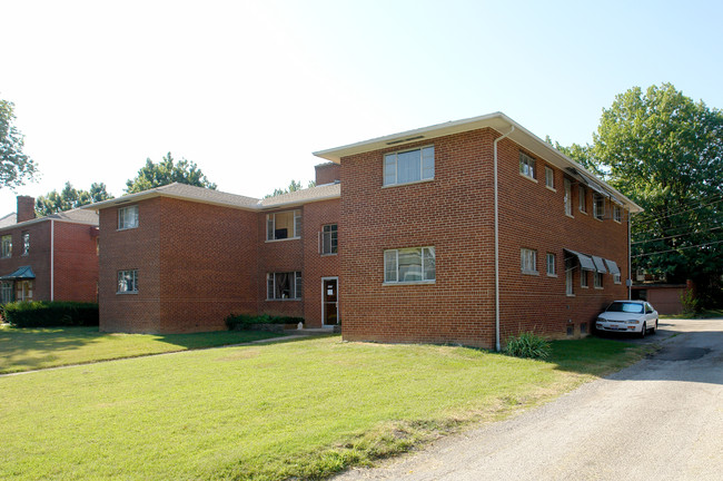 1373 W 7th Ave in Columbus, OH - Foto de edificio - Building Photo