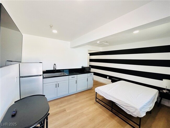 property at 1418 S 3rd St