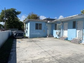 130 NW 16th Ave in Miami, FL - Building Photo